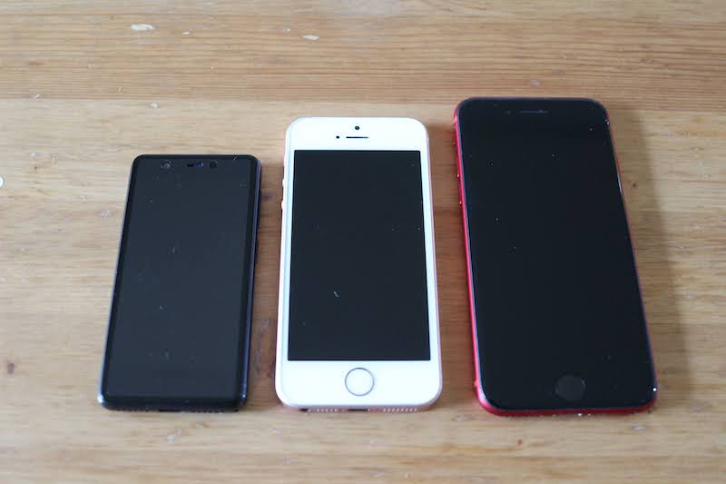 iPhoneSE・8・Rakuten Miniの比較