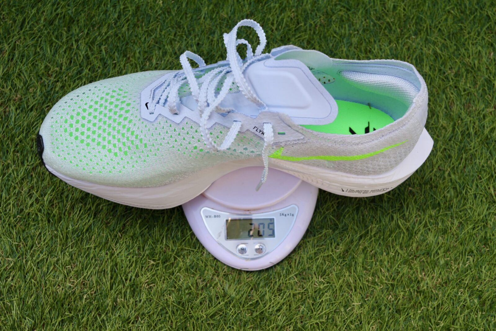 ヴェイパー３の重さ