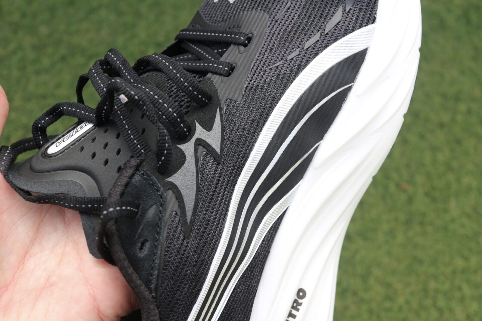 ヴェロシティニトロ４のシューホール